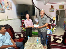 PHÒNG GIAO DỊCH NGÂN HÀNG CHÍNH SÁCH XÃ HỘI BÌNH MINH THĂM TẶNG QUÀ CHO GIA ĐÌNH CHÍNH SÁCH NHÂN KỶ NIỆM 79 NĂM NGÀY THƯƠNG BINH LIỆT SỸ  27/7/2026