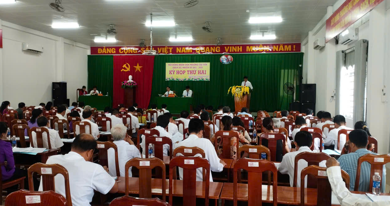 Kỳ họp HĐND lần thứ hai phường Cái Vồn